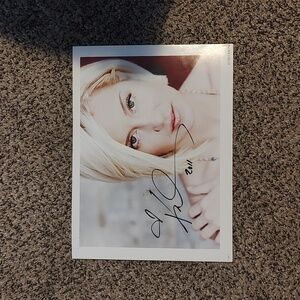 Kellie Pickler In Person Autograph Photo